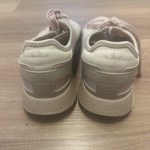 ADIDAS PINK ATHLETIC SHOES SIZE 7.5 - Picture 2 of 6